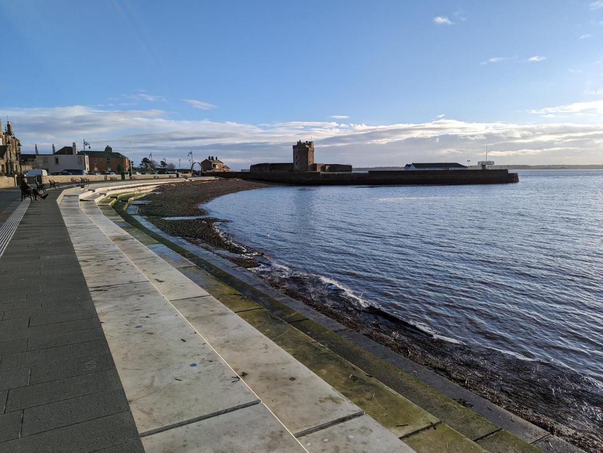Great Location, Large 1 Bed Flat With Parking Apartment Broughty Ferry Exterior photo